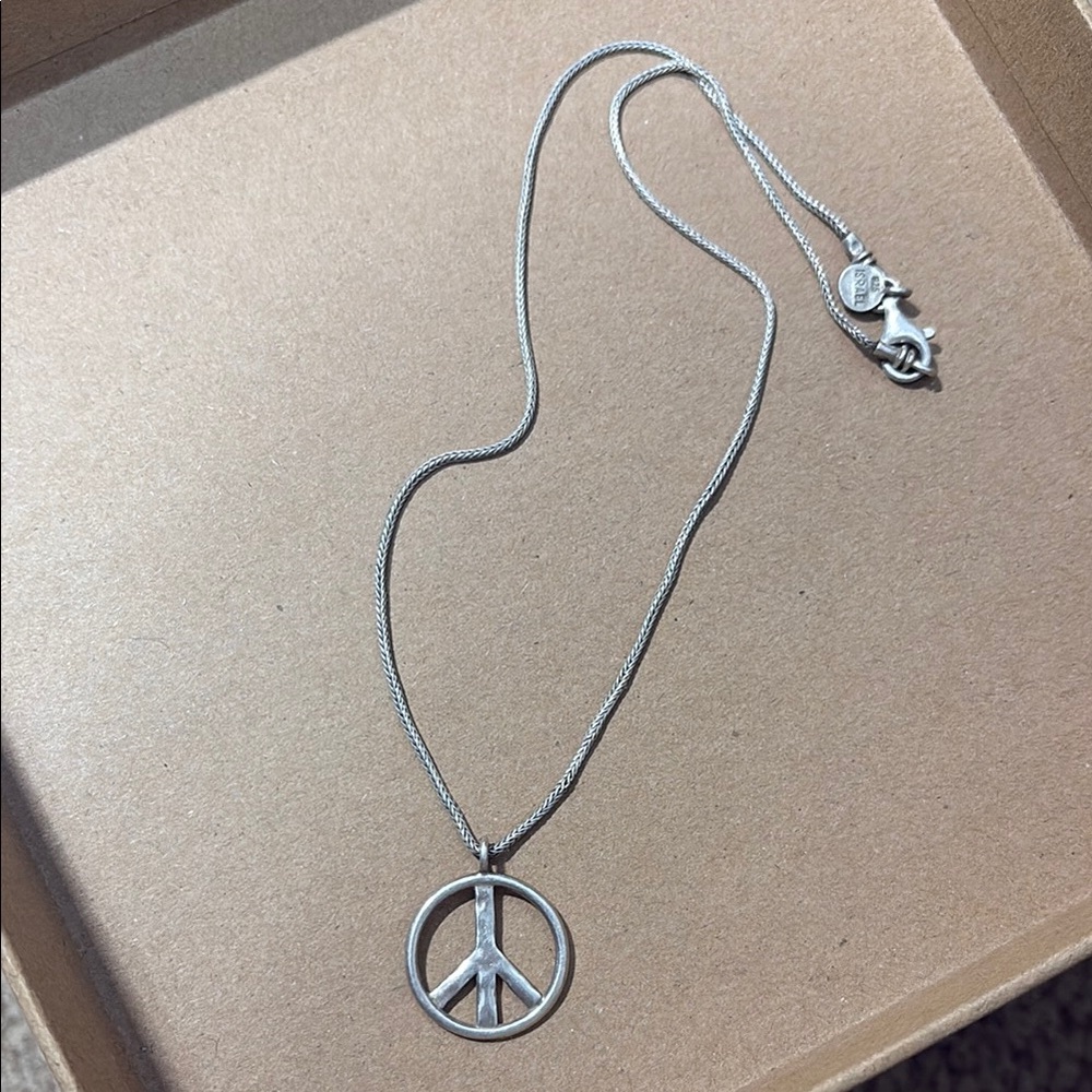 Silpada Sterling Silver Peace N1971 Pendant Necklace